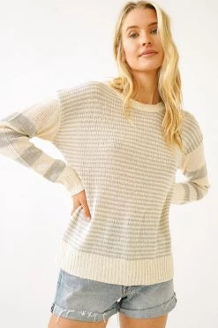 Mystree Women's Summer Stripe Sweater - Grey