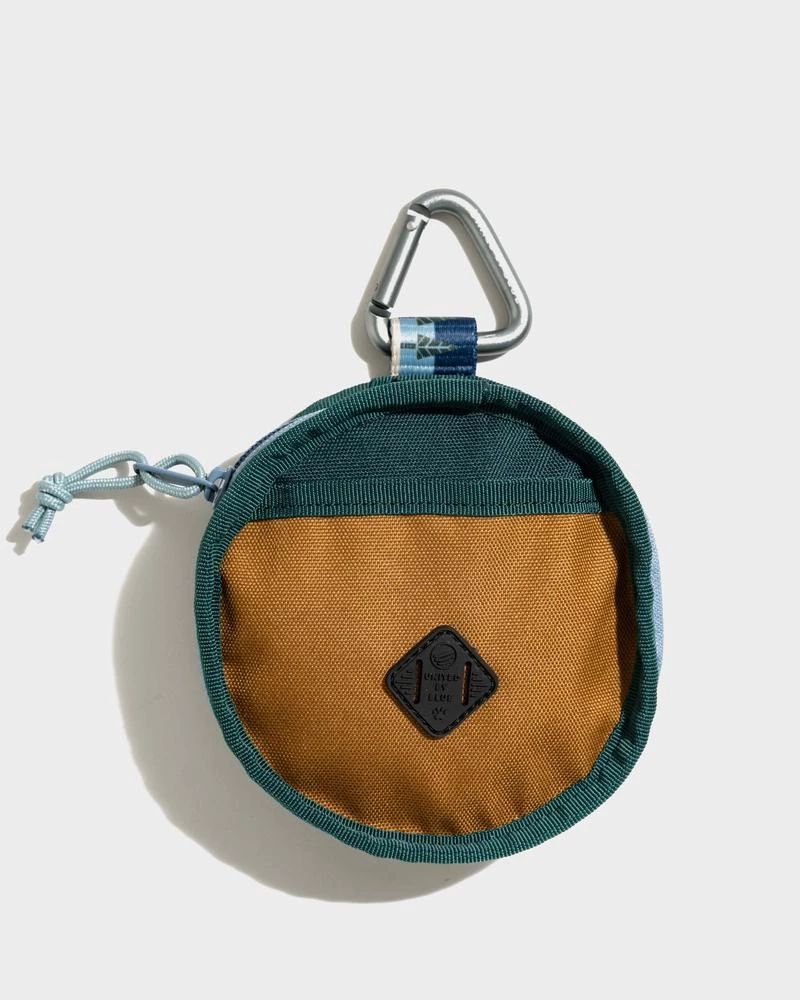 United By Blue Outdoor Gear & Accessories Collapsible Double Dog Bowl 5 United By Blue Outdoor Gear & Accessories Collapsible Double Dog Bowl