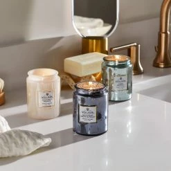 Voluspa Makassar 5.5oz Small Jar Candle