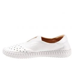 Women's Footwear Bueno Denmark Slip-On - White