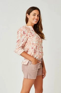 Carve Designs Women's Dylan Gauze Shirt - Cloud Orchard