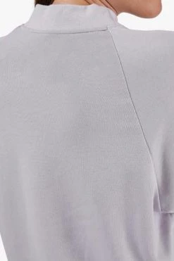 On W's Crew Neck - Lilac