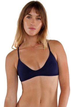 Carve Designs Women's Tamarindo Swim Top - Black