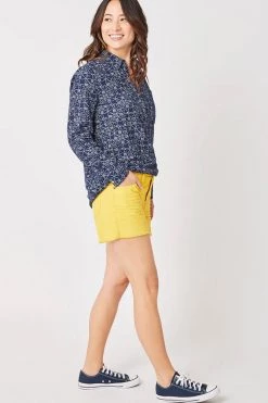 Carve Designs Women's Oahu 4" Short - Mustard