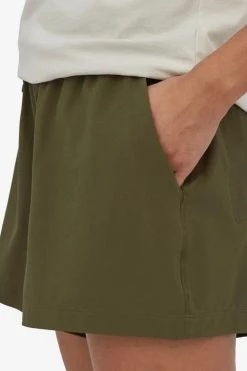 Patagonia W Fleetwith Shorts - Fatique Green 9 Patagonia W Fleetwith Shorts - Fatique Green