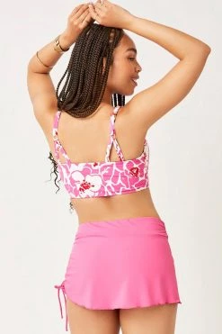 Carve Designs Women's Swim Hoku Swim Skirt - Fucshia