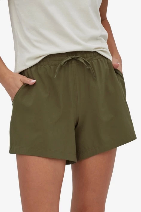 Patagonia W Fleetwith Shorts - Fatique Green 3 Patagonia W Fleetwith Shorts - Fatique Green