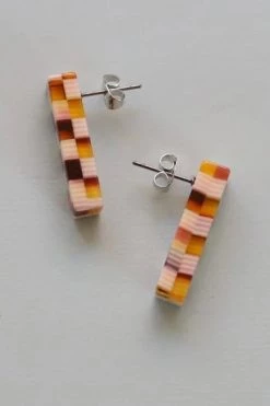 Nat And Noor Ivy Studs In Checkered Earrings