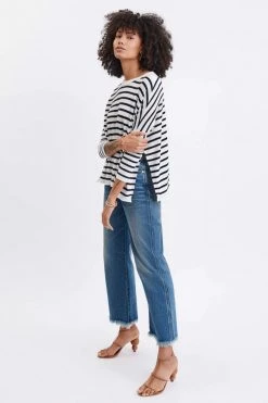 Mer Sea Women's Catalina Crew Neck Sweater - White / Navy Stripes