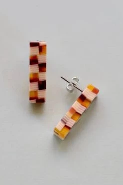 Nat And Noor Ivy Studs In Checkered Earrings