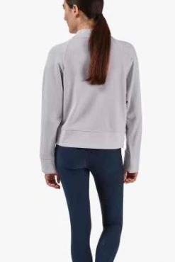 On W's Crew Neck - Lilac