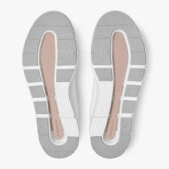 ON The Rodger Advantage Women - White / Rose Women's Footwear