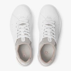 ON The Rodger Advantage Women - White / Rose Women's Footwear